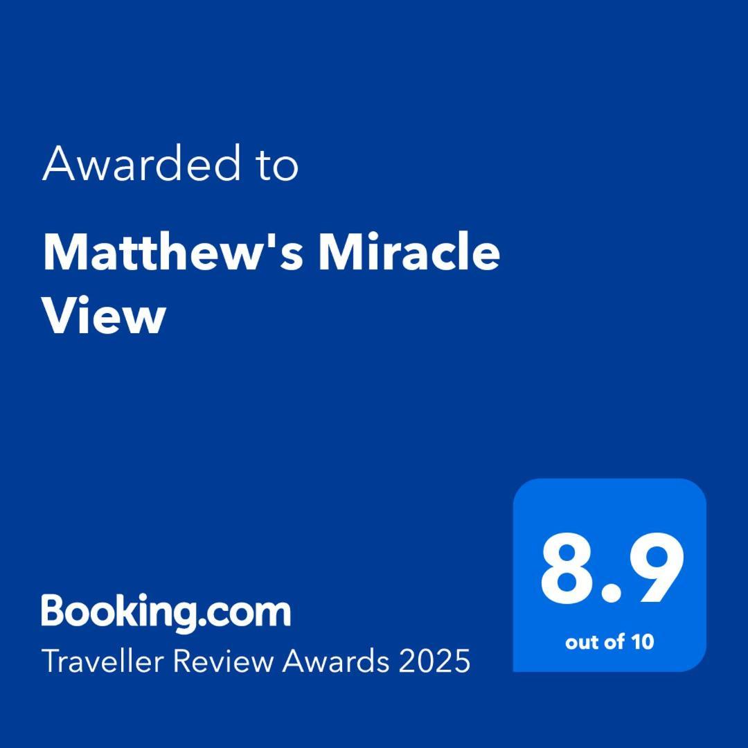 Matthew'S Miracle View Bed & Breakfast Roseau Bagian luar foto